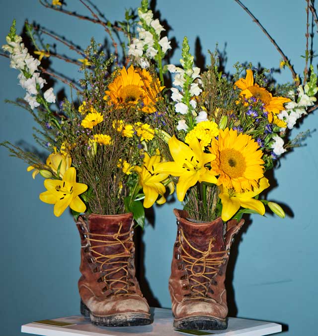Boots with flowers